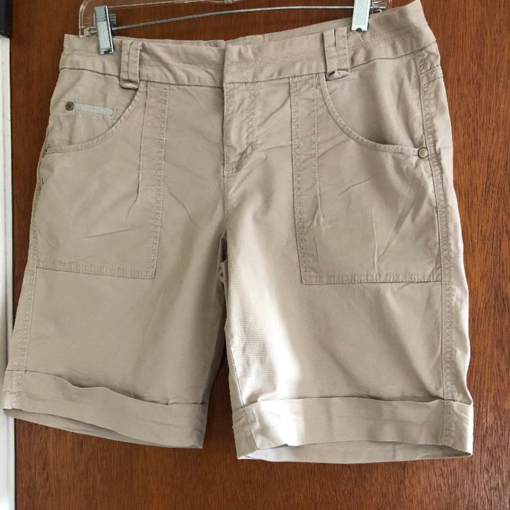 DKNY Jeans Petite, Khaki Shorts, Taupe, Size: 14P